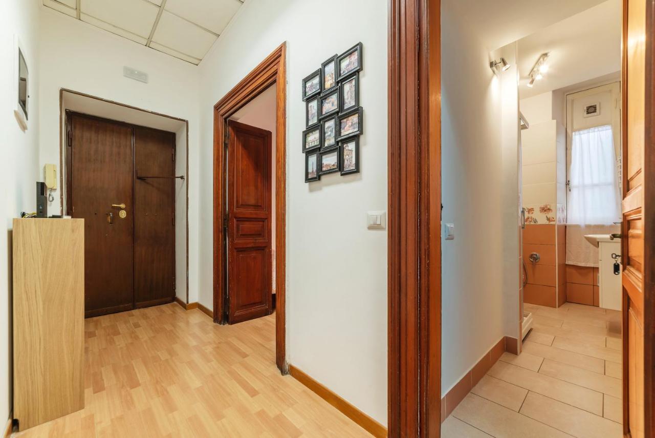 Residence Borgognoni Apartments Rome Luaran gambar
