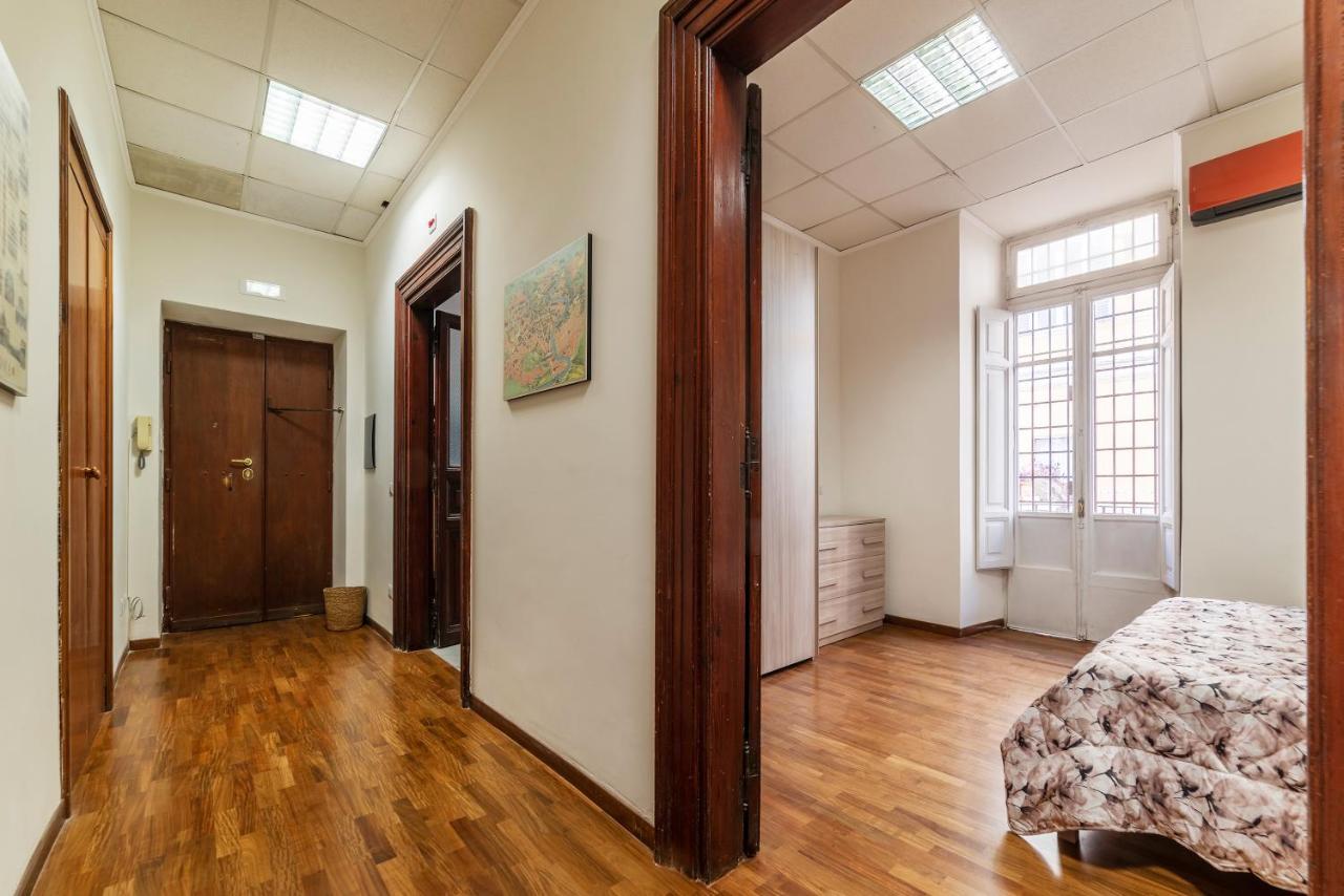 Residence Borgognoni Apartments Rome Luaran gambar