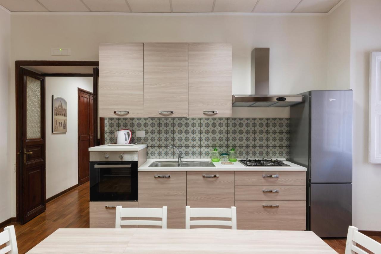 Residence Borgognoni Apartments Rome Luaran gambar