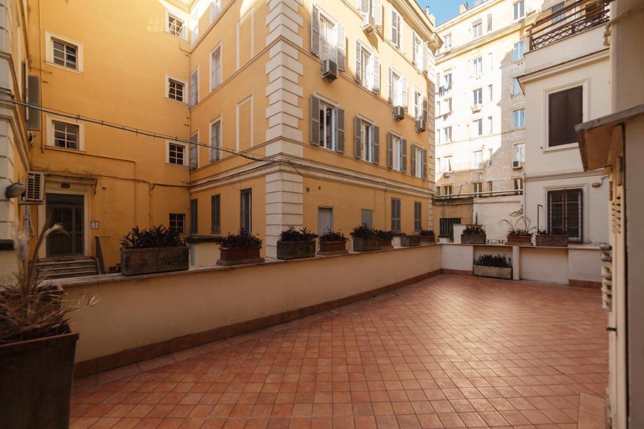 Residence Borgognoni Apartments Rome Luaran gambar